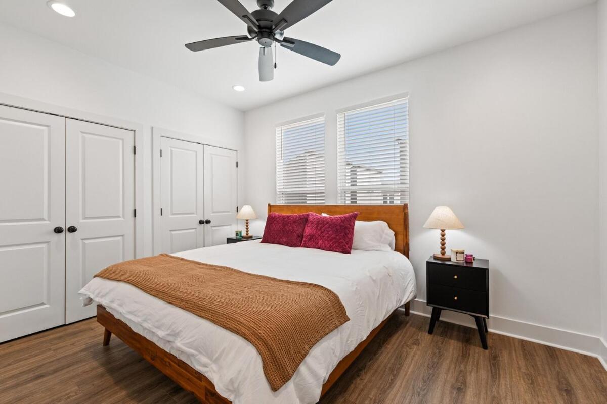 New Thibodeaux House Cajun Luxury 65 Tv Fast Wifi Apartment ลาฟาแย็ตต์ ภายนอก รูปภาพ